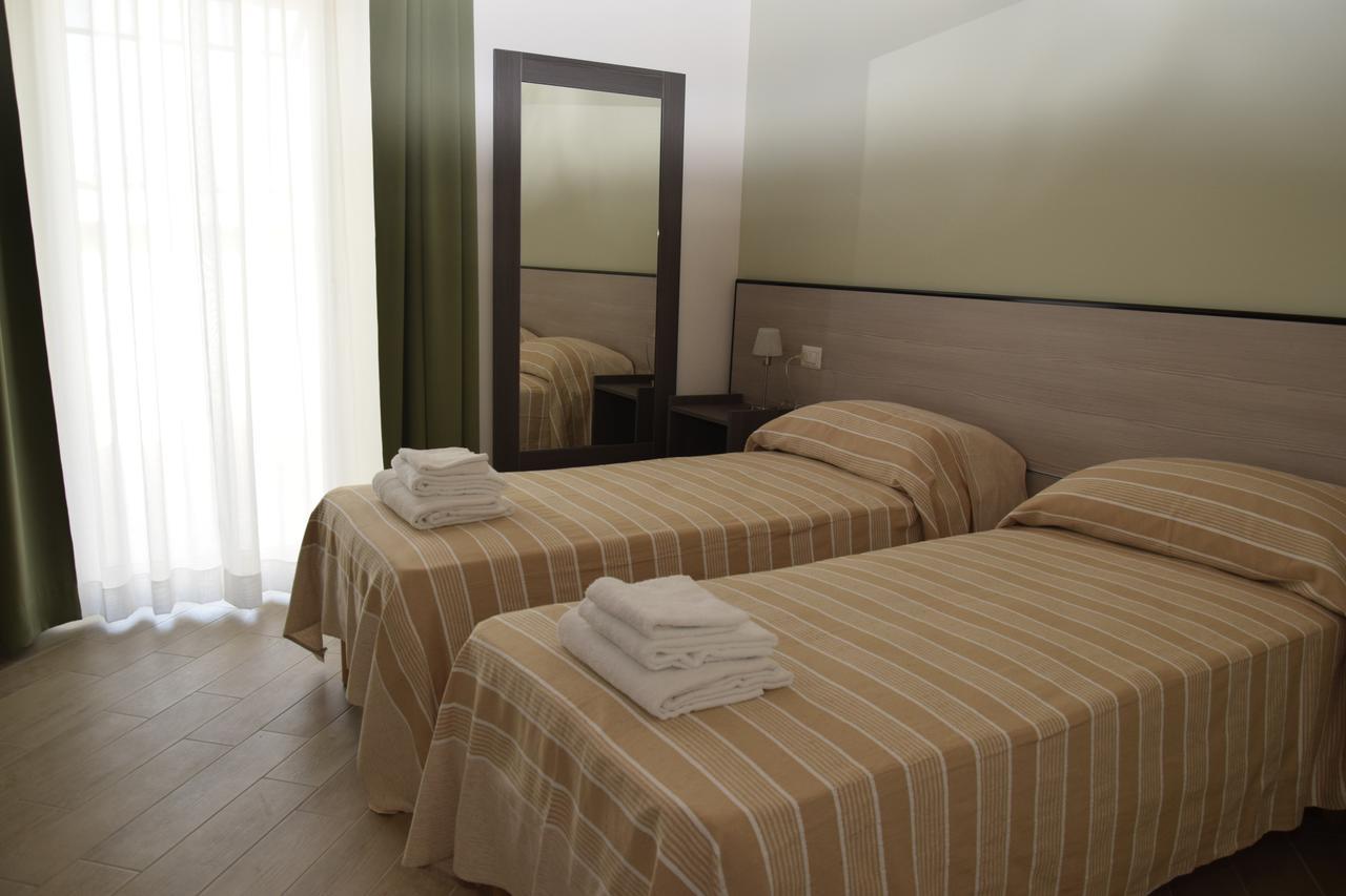 La Formica Hotell Civitavecchia Eksteriør bilde